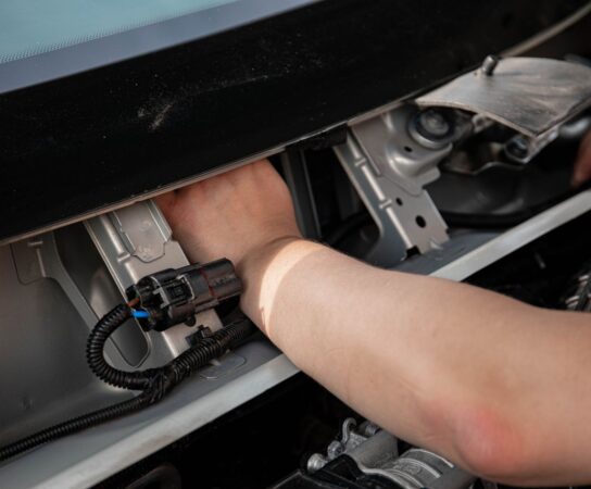 Maintenance véhicules électrique : comment l&rsquo;usure des pneus influence la consommation de carburant?