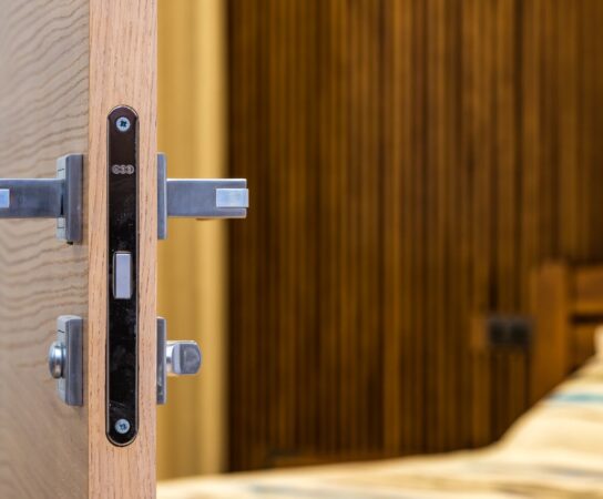 Serrure connectée : faciliter l&rsquo;accès aux secours et la sécurité personnelle