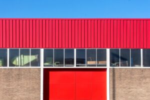 Entretien de toiture commerciale : protégez vos locaux professionnels