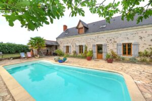 Rénovation de piscine : réparer les fuites structurelles