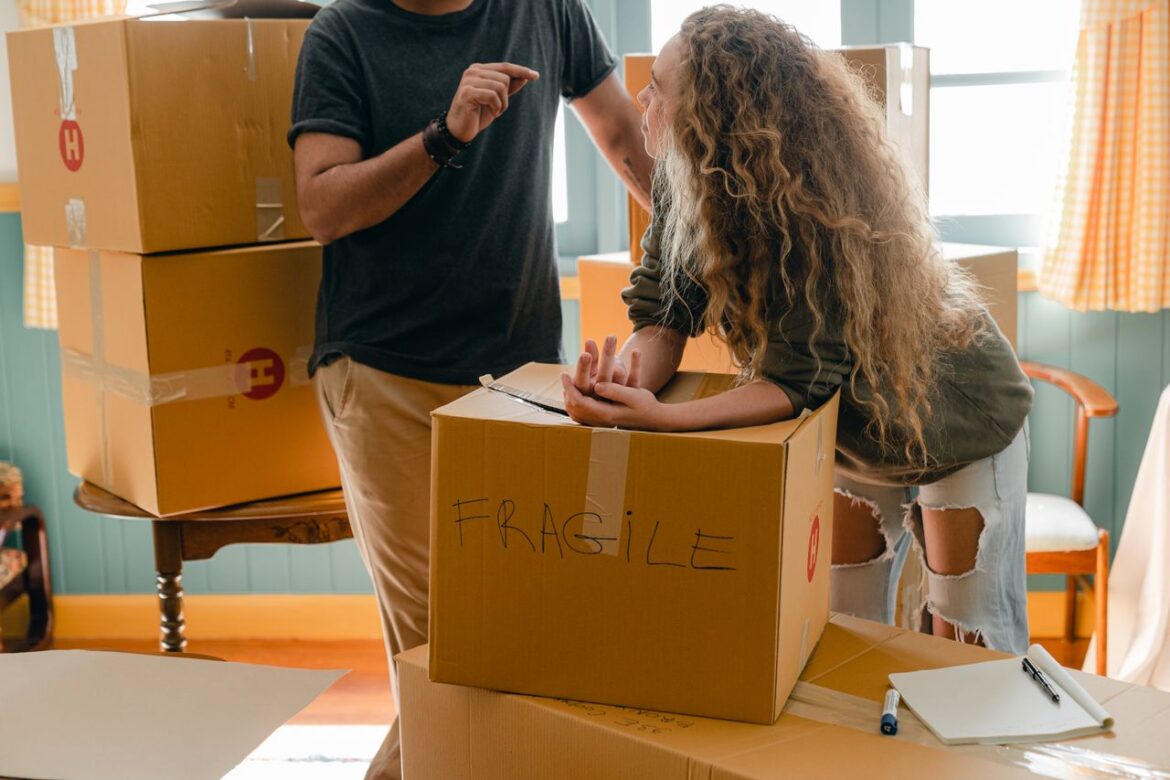Ruban adhésif « Fragile » : est-ce que les transporteurs y font attention?