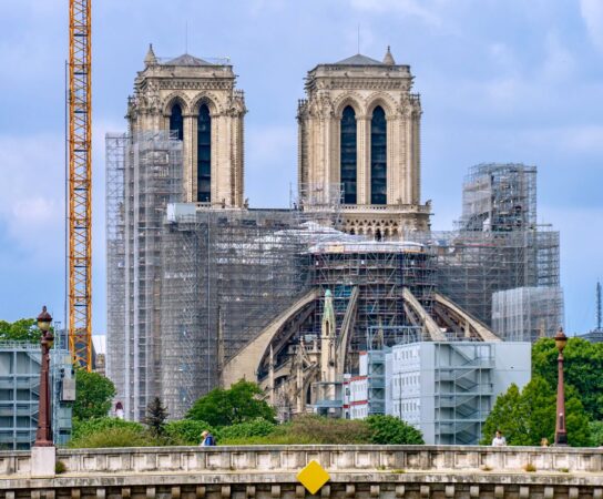 Béton projeté pour la restauration de monuments historiques en maçonnerie