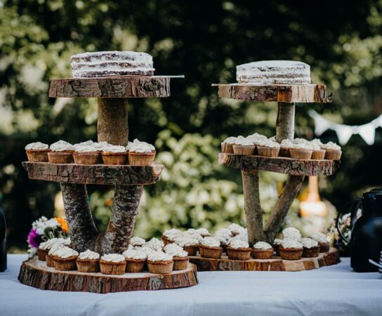 Wedding Cake vs Pièce montée : le match de la gourmandise