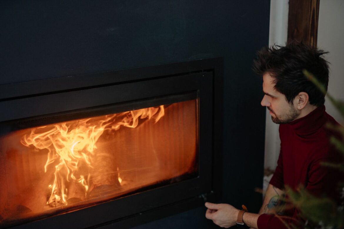 Insert cheminée : rendement énergétique et double combustion