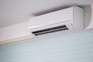 Climatisation et séchage du linge : détourner l&rsquo;air chaud pour la buanderie